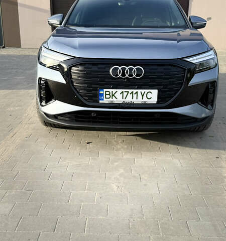 Синий Ауди Q4 Sportback e-tron, объемом двигателя 0 л и пробегом 37 тыс. км за 31900 $, фото 27 на Automoto.ua