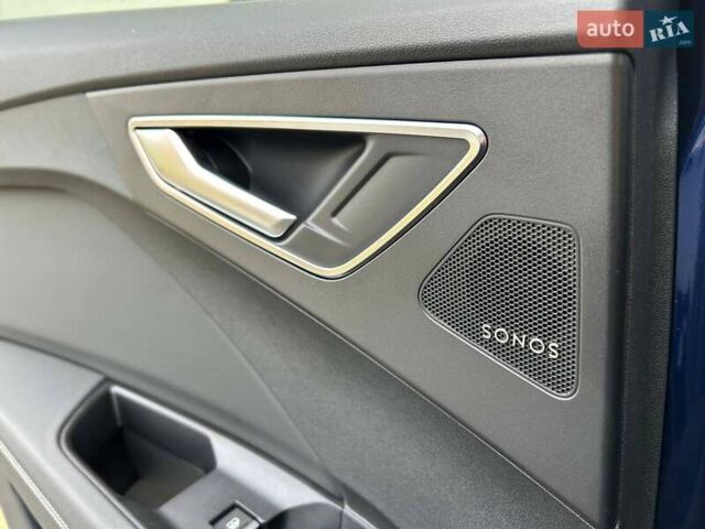 Синий Ауди Q4 Sportback e-tron, объемом двигателя 0 л и пробегом 19 тыс. км за 37999 $, фото 13 на Automoto.ua