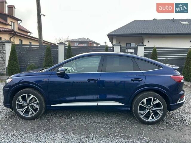 Синий Ауди Q4 Sportback e-tron, объемом двигателя 0 л и пробегом 19 тыс. км за 37999 $, фото 5 на Automoto.ua