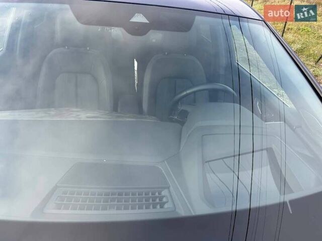 Синий Ауди Q4 Sportback e-tron, объемом двигателя 0 л и пробегом 19 тыс. км за 37999 $, фото 16 на Automoto.ua