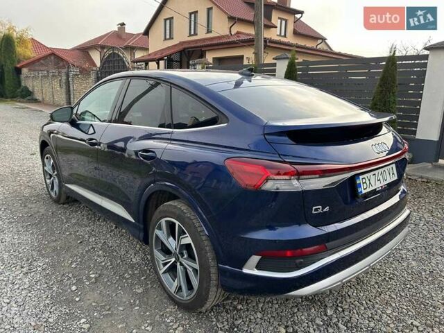 Синий Ауди Q4 Sportback e-tron, объемом двигателя 0 л и пробегом 19 тыс. км за 37999 $, фото 4 на Automoto.ua