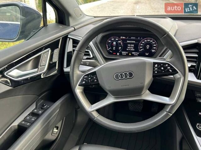 Синий Ауди Q4 Sportback e-tron, объемом двигателя 0 л и пробегом 19 тыс. км за 37999 $, фото 7 на Automoto.ua