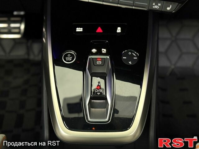 Белый Ауди Q5 e-tron, объемом двигателя 0.15 л и пробегом 36 тыс. км за 31500 $, фото 11 на Automoto.ua