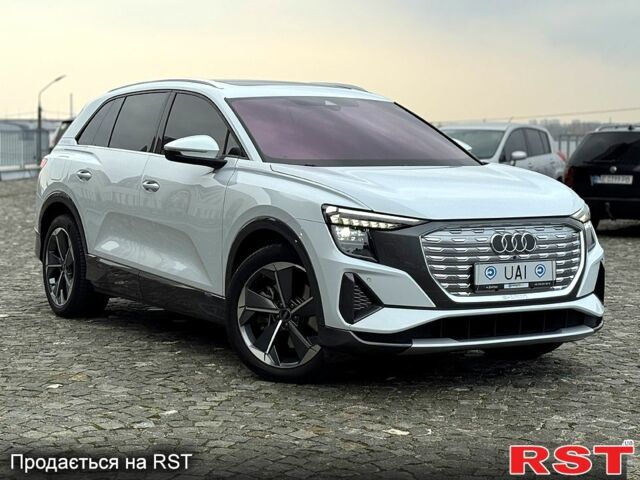Белый Ауди Q5 e-tron, объемом двигателя 0.15 л и пробегом 36 тыс. км за 31500 $, фото 2 на Automoto.ua