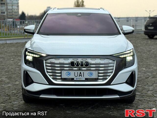 Белый Ауди Q5 e-tron, объемом двигателя 0.15 л и пробегом 36 тыс. км за 31500 $, фото 1 на Automoto.ua
