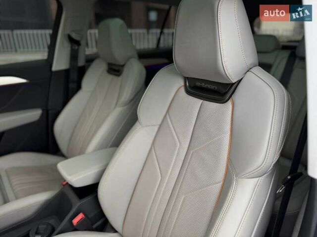 Білий Ауді Q5 e-tron, об'ємом двигуна 0 л та пробігом 36 тис. км за 31500 $, фото 14 на Automoto.ua