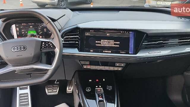 Белый Ауди Q5 e-tron, объемом двигателя 0 л и пробегом 1 тыс. км за 47000 $, фото 5 на Automoto.ua