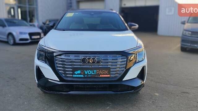 Білий Ауді Q5 e-tron, об'ємом двигуна 0 л та пробігом 1 тис. км за 45000 $, фото 1 на Automoto.ua