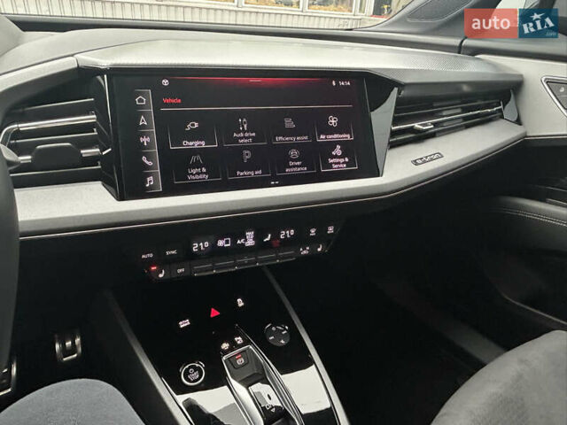 Черный Ауди Q5 e-tron, объемом двигателя 0 л и пробегом 19 тыс. км за 41000 $, фото 7 на Automoto.ua
