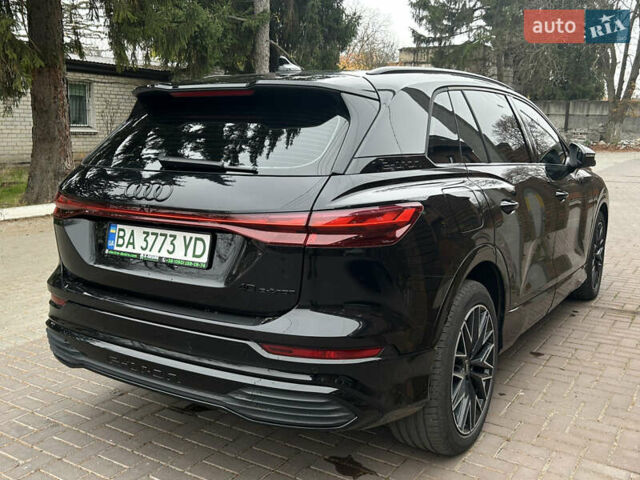 Черный Ауди Q5 e-tron, объемом двигателя 0 л и пробегом 19 тыс. км за 41000 $, фото 1 на Automoto.ua