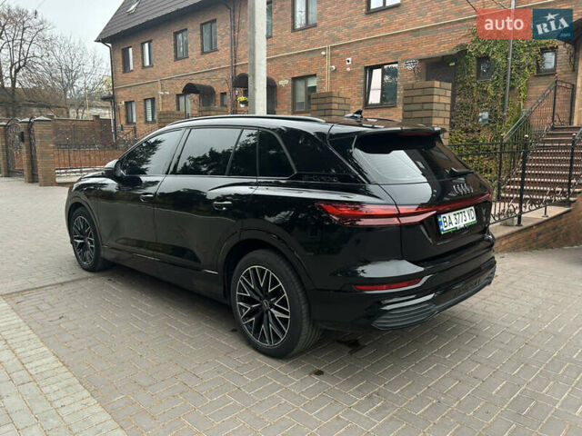 Черный Ауди Q5 e-tron, объемом двигателя 0 л и пробегом 19 тыс. км за 41000 $, фото 3 на Automoto.ua