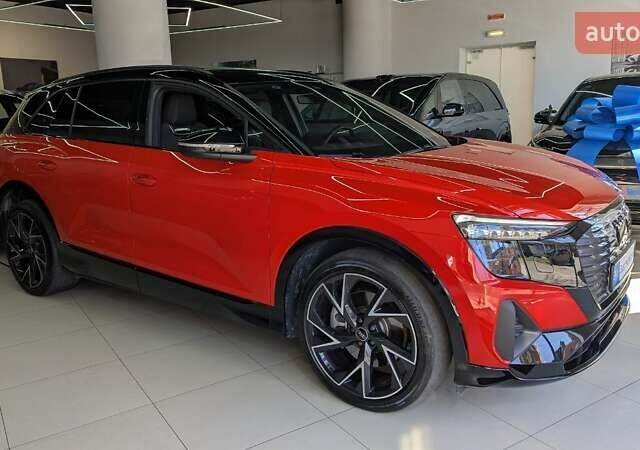 Красный Ауди Q5 e-tron, объемом двигателя 0 л и пробегом 31 тыс. км за 34050 $, фото 65 на Automoto.ua