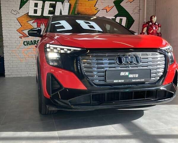 Червоний Ауді Q5 e-tron, об'ємом двигуна 0 л та пробігом 13 тис. км за 33900 $, фото 2 на Automoto.ua