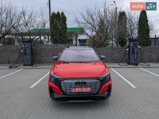 Красный Ауди Q5 e-tron, объемом двигателя 0 л и пробегом 32 тыс. км за 33850 $, фото 8 на Automoto.ua