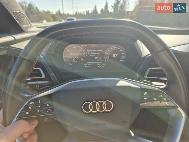 Красный Ауди Q5 e-tron, объемом двигателя 0 л и пробегом 47 тыс. км за 35000 $, фото 15 на Automoto.ua