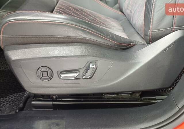 Червоний Ауді Q5 e-tron, об'ємом двигуна 0 л та пробігом 41 тис. км за 33999 $, фото 8 на Automoto.ua