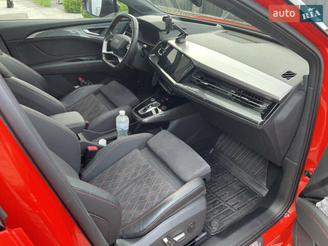 Красный Ауди Q5 e-tron, объемом двигателя 0 л и пробегом 44 тыс. км за 30500 $, фото 8 на Automoto.ua