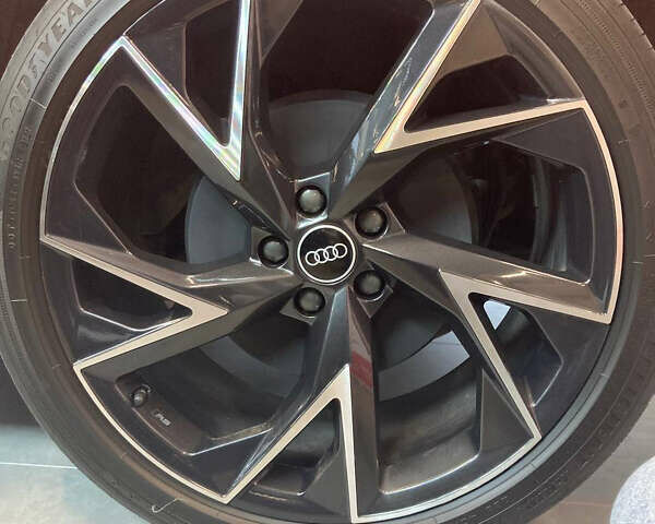 Красный Ауди Q5 e-tron, объемом двигателя 0 л и пробегом 37 тыс. км за 33900 $, фото 45 на Automoto.ua