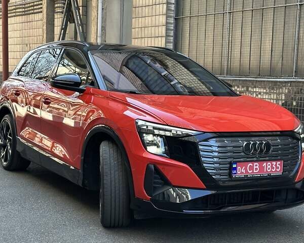 Красный Ауди Q5 e-tron, объемом двигателя 0 л и пробегом 22 тыс. км за 33900 $, фото 2 на Automoto.ua