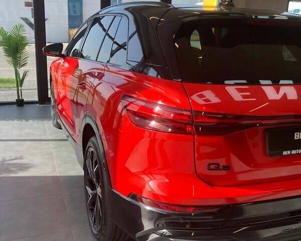 Червоний Ауді Q5 e-tron, об'ємом двигуна 0 л та пробігом 13 тис. км за 33900 $, фото 6 на Automoto.ua