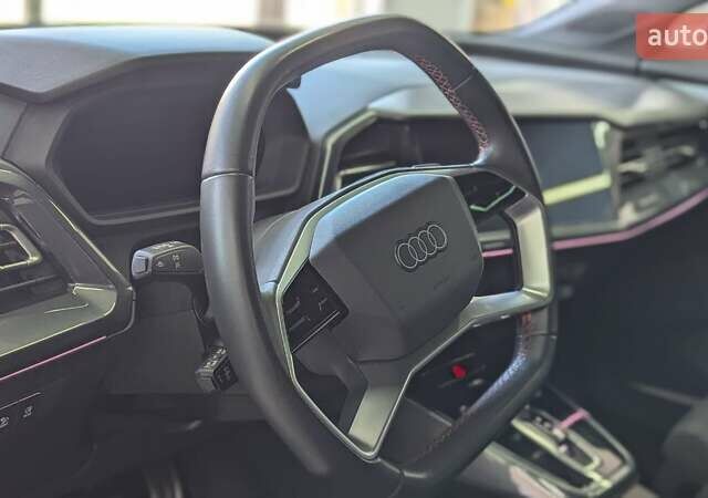Красный Ауди Q5 e-tron, объемом двигателя 0 л и пробегом 31 тыс. км за 34050 $, фото 66 на Automoto.ua