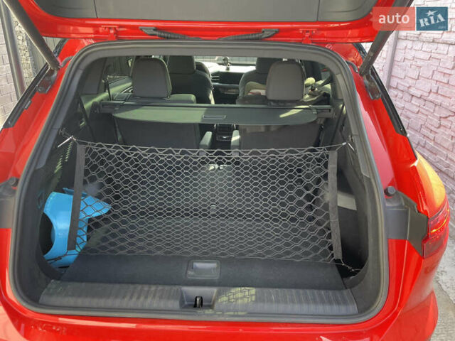 Красный Ауди Q5 e-tron, объемом двигателя 0 л и пробегом 44 тыс. км за 30500 $, фото 12 на Automoto.ua