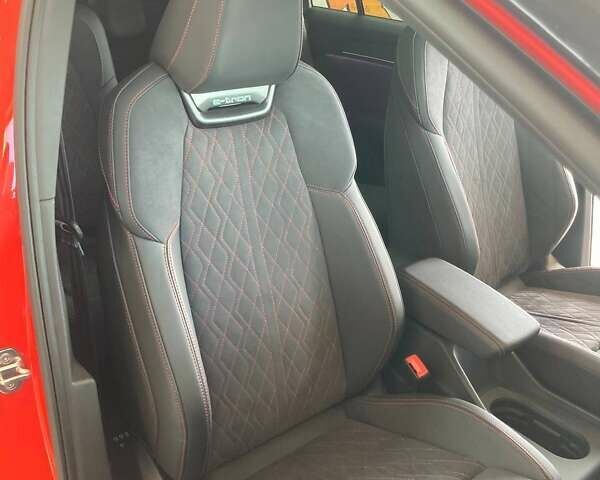 Червоний Ауді Q5 e-tron, об'ємом двигуна 0 л та пробігом 13 тис. км за 33900 $, фото 19 на Automoto.ua