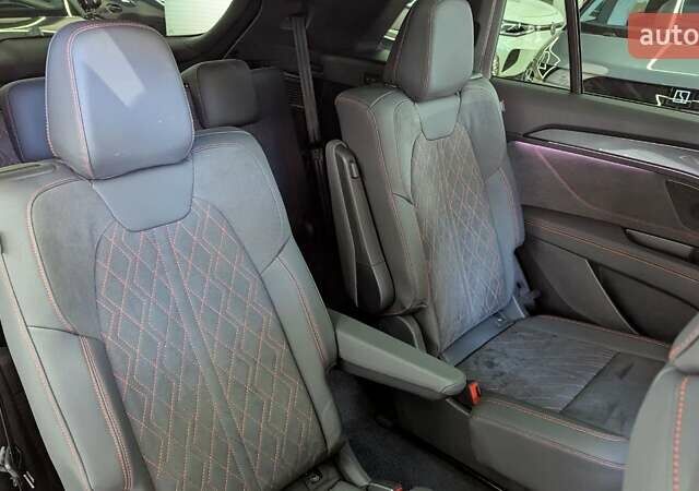 Красный Ауди Q5 e-tron, объемом двигателя 0 л и пробегом 31 тыс. км за 34050 $, фото 60 на Automoto.ua