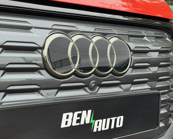 Красный Ауди Q5 e-tron, объемом двигателя 0 л и пробегом 37 тыс. км за 33900 $, фото 10 на Automoto.ua