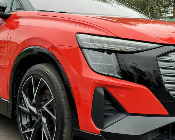Красный Ауди Q5 e-tron, объемом двигателя 0 л и пробегом 37 тыс. км за 33900 $, фото 11 на Automoto.ua