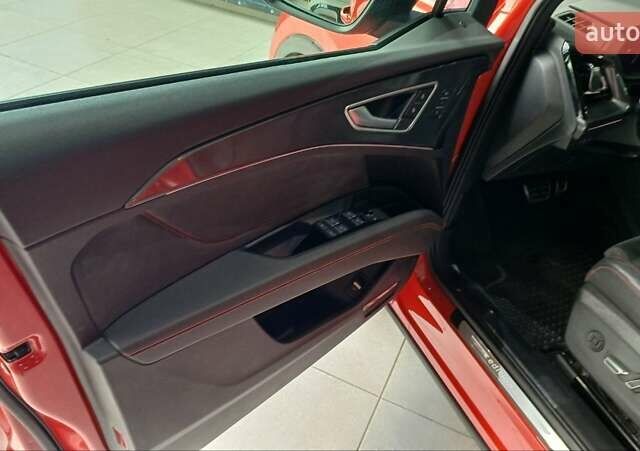 Червоний Ауді Q5 e-tron, об'ємом двигуна 0 л та пробігом 41 тис. км за 33999 $, фото 6 на Automoto.ua
