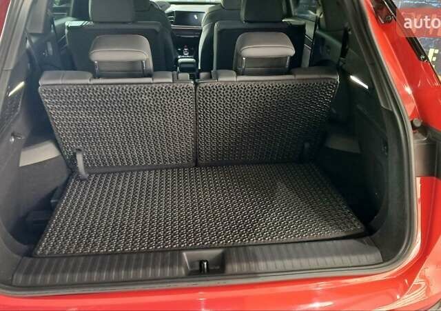 Червоний Ауді Q5 e-tron, об'ємом двигуна 0 л та пробігом 41 тис. км за 33999 $, фото 27 на Automoto.ua