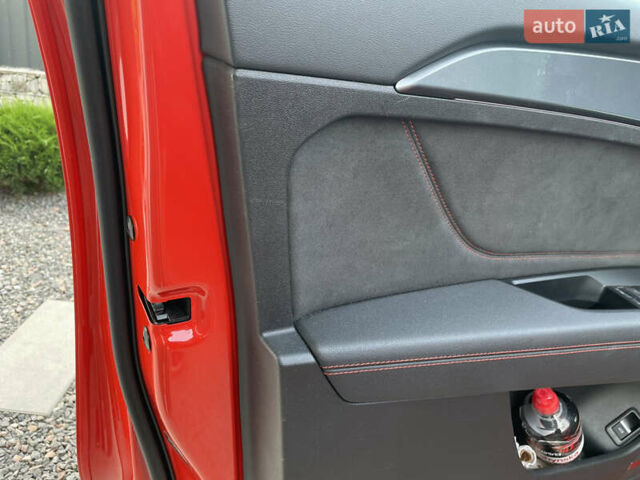 Красный Ауди Q5 e-tron, объемом двигателя 0 л и пробегом 44 тыс. км за 30500 $, фото 6 на Automoto.ua