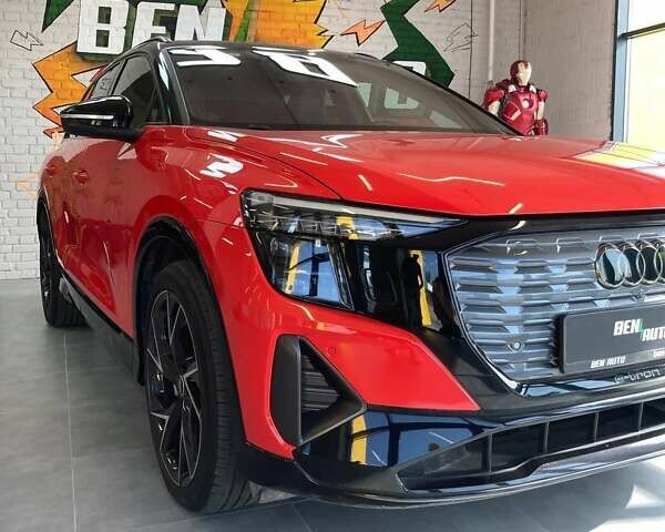 Червоний Ауді Q5 e-tron, об'ємом двигуна 0 л та пробігом 13 тис. км за 33900 $, фото 3 на Automoto.ua