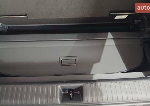 Червоний Ауді Q5 e-tron, об'ємом двигуна 0 л та пробігом 41 тис. км за 33999 $, фото 29 на Automoto.ua