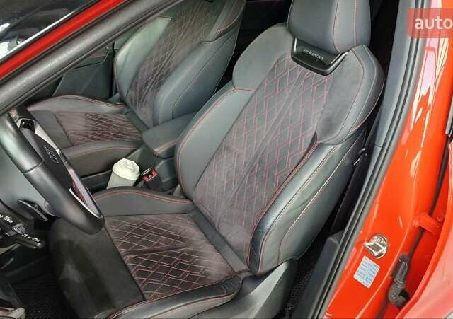 Червоний Ауді Q5 e-tron, об'ємом двигуна 0 л та пробігом 41 тис. км за 33999 $, фото 9 на Automoto.ua