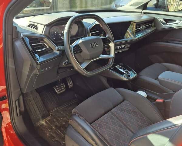 Красный Ауди Q5 e-tron, объемом двигателя 0 л и пробегом 47 тыс. км за 35000 $, фото 6 на Automoto.ua