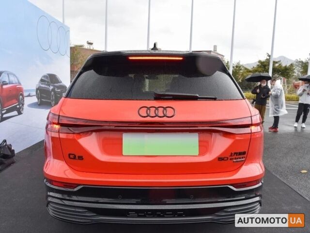 Красный Ауди Q5 e-tron, объемом двигателя 0 л и пробегом 0 тыс. км за 41400 $, фото 5 на Automoto.ua