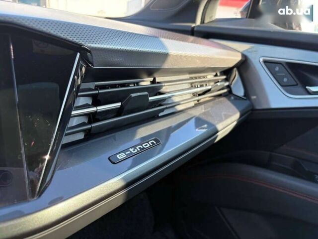 Ауди Q5 e-tron, объемом двигателя 0 л и пробегом 9 тыс. км за 30500 $, фото 25 на Automoto.ua