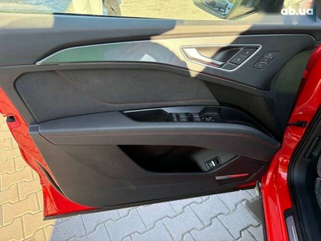 Ауди Q5 e-tron, объемом двигателя 0 л и пробегом 9 тыс. км за 30500 $, фото 15 на Automoto.ua