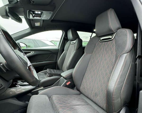 Ауди Q5 e-tron, объемом двигателя 0 л и пробегом 37 тыс. км за 32800 $, фото 17 на Automoto.ua