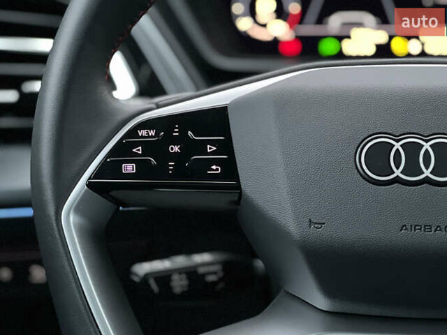 Серый Ауди Q5 e-tron, объемом двигателя 0 л и пробегом 1 тыс. км за 40500 $, фото 10 на Automoto.ua