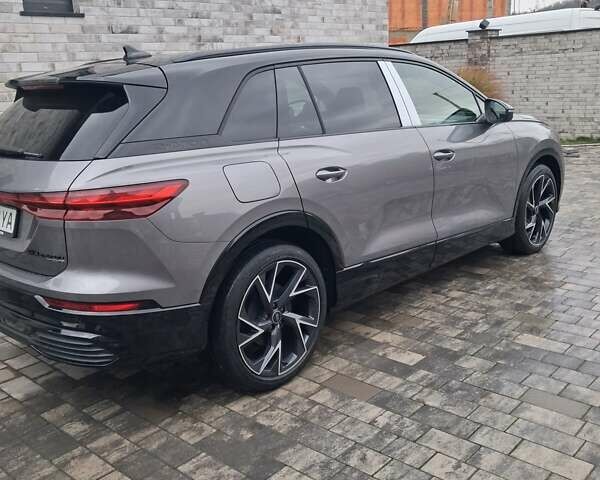 Серый Ауди Q5 e-tron, объемом двигателя 0 л и пробегом 1 тыс. км за 41999 $, фото 30 на Automoto.ua