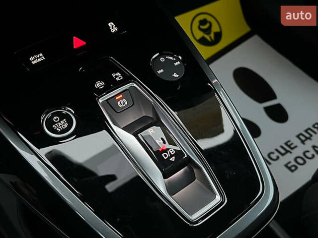Серый Ауди Q5 e-tron, объемом двигателя 0 л и пробегом 1 тыс. км за 40500 $, фото 17 на Automoto.ua
