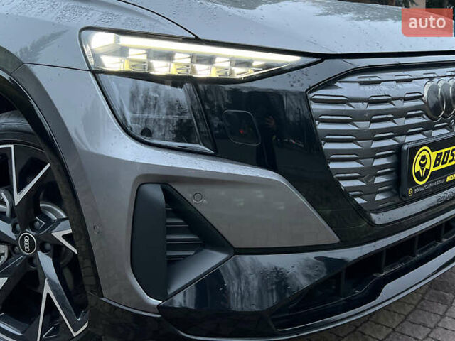 Серый Ауди Q5 e-tron, объемом двигателя 0 л и пробегом 1 тыс. км за 40500 $, фото 27 на Automoto.ua