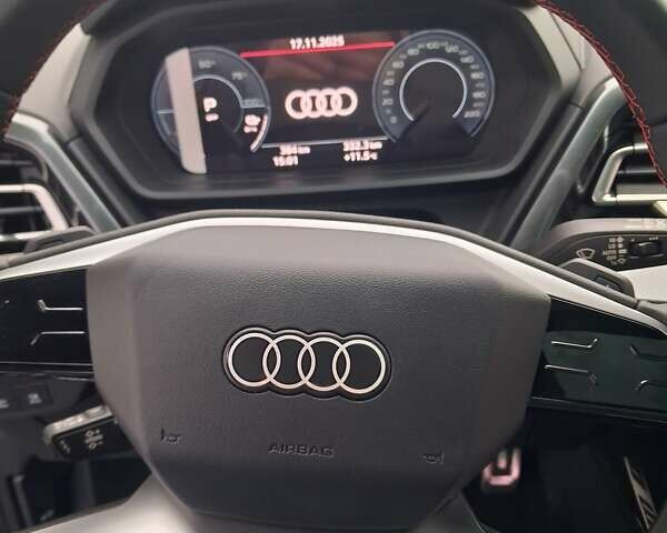 Серый Ауди Q5 e-tron, объемом двигателя 0 л и пробегом 1 тыс. км за 41999 $, фото 11 на Automoto.ua