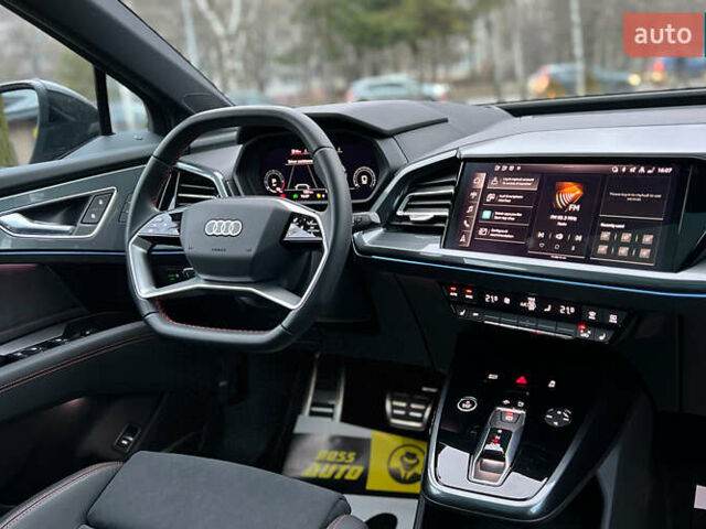 Серый Ауди Q5 e-tron, объемом двигателя 0 л и пробегом 1 тыс. км за 40500 $, фото 22 на Automoto.ua