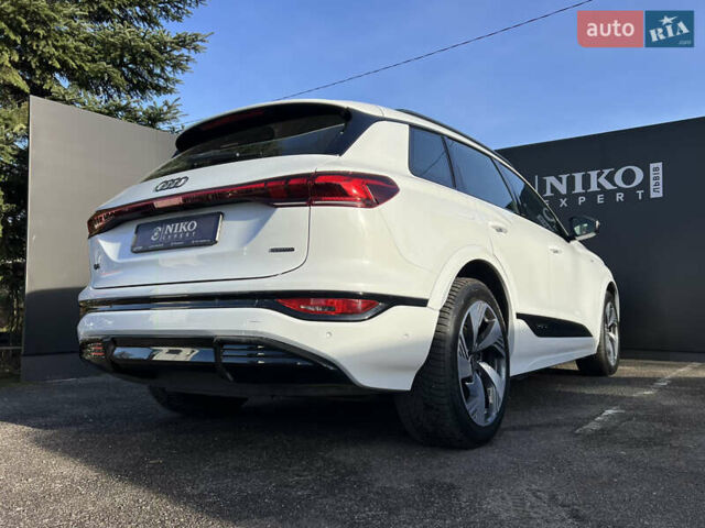 Белый Ауди Q6 e-tron, объемом двигателя 0 л и пробегом 13 тыс. км за 77300 $, фото 7 на Automoto.ua