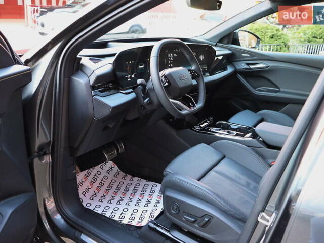 Серый Ауди Q6 e-tron, объемом двигателя 0 л и пробегом 1 тыс. км за 76900 $, фото 16 на Automoto.ua