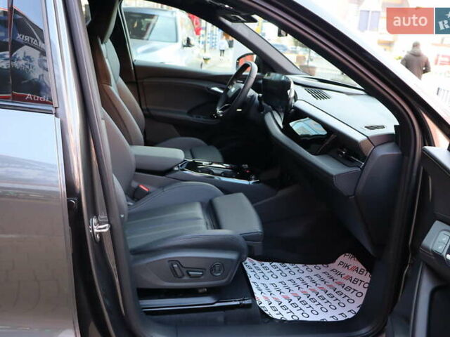 Серый Ауди Q6 e-tron, объемом двигателя 0 л и пробегом 1 тыс. км за 76900 $, фото 46 на Automoto.ua